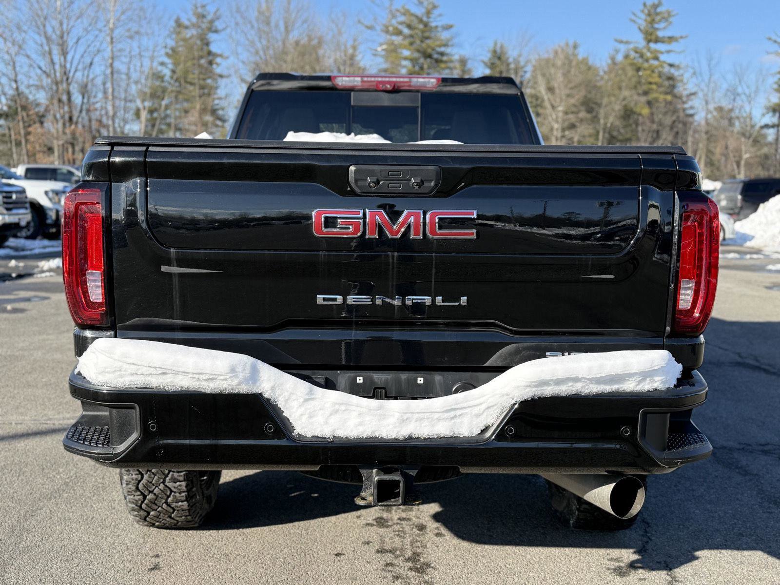 Used 2023 GMC Sierra 3500 Denali w/ Denali Black Diamond Edition image 6