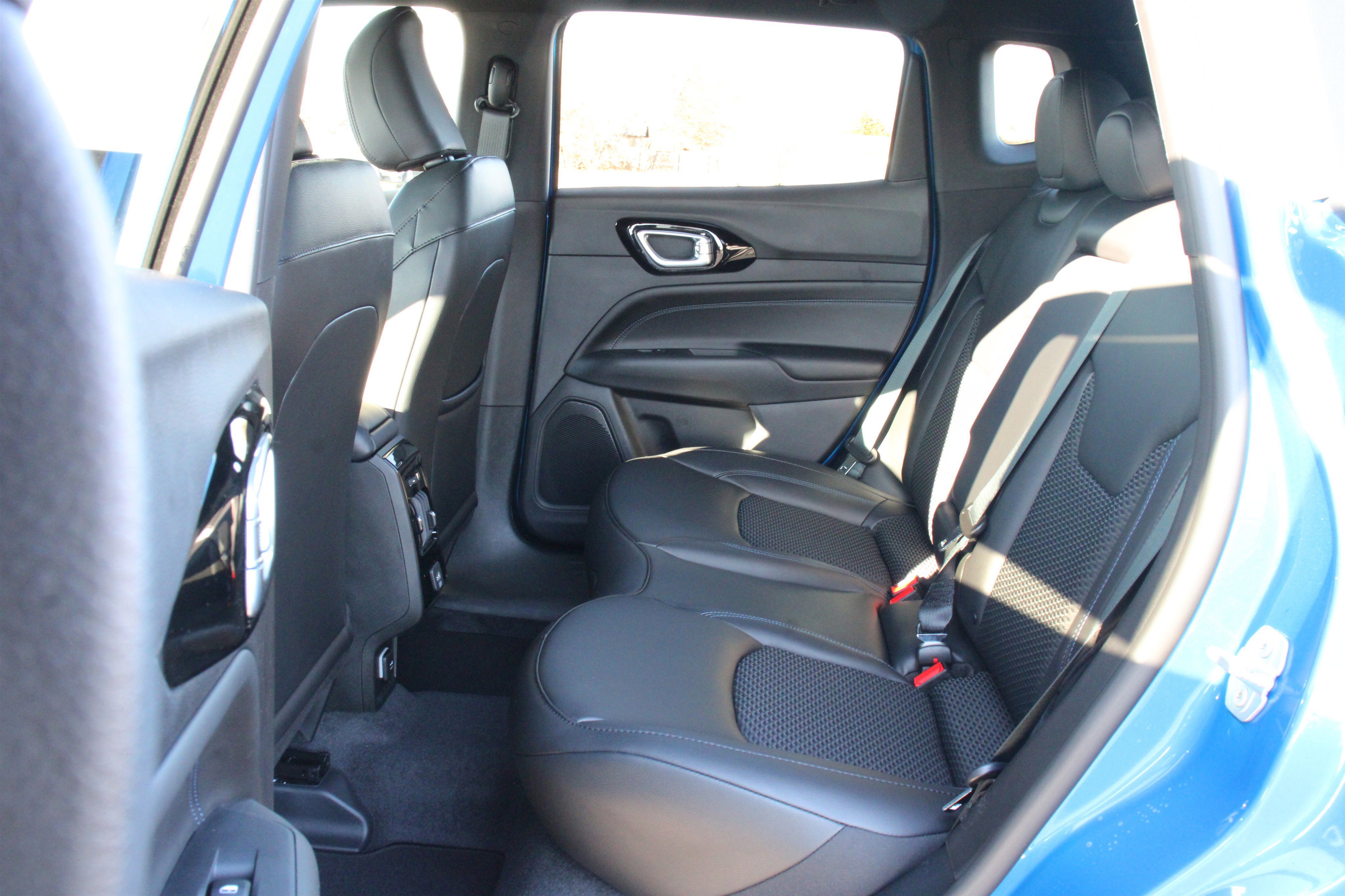 New 2026 Jeep Compass Latitude image 21