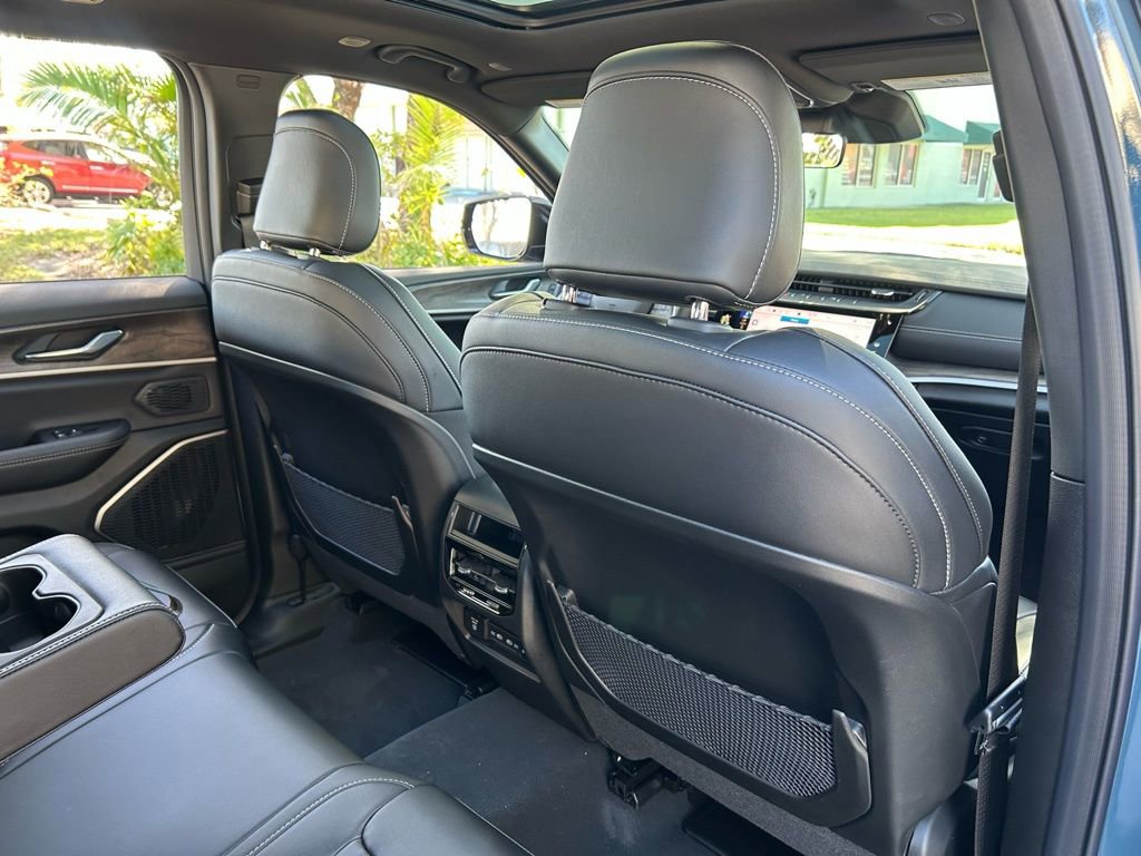 New 2026 Jeep Grand Cherokee Limited image 34