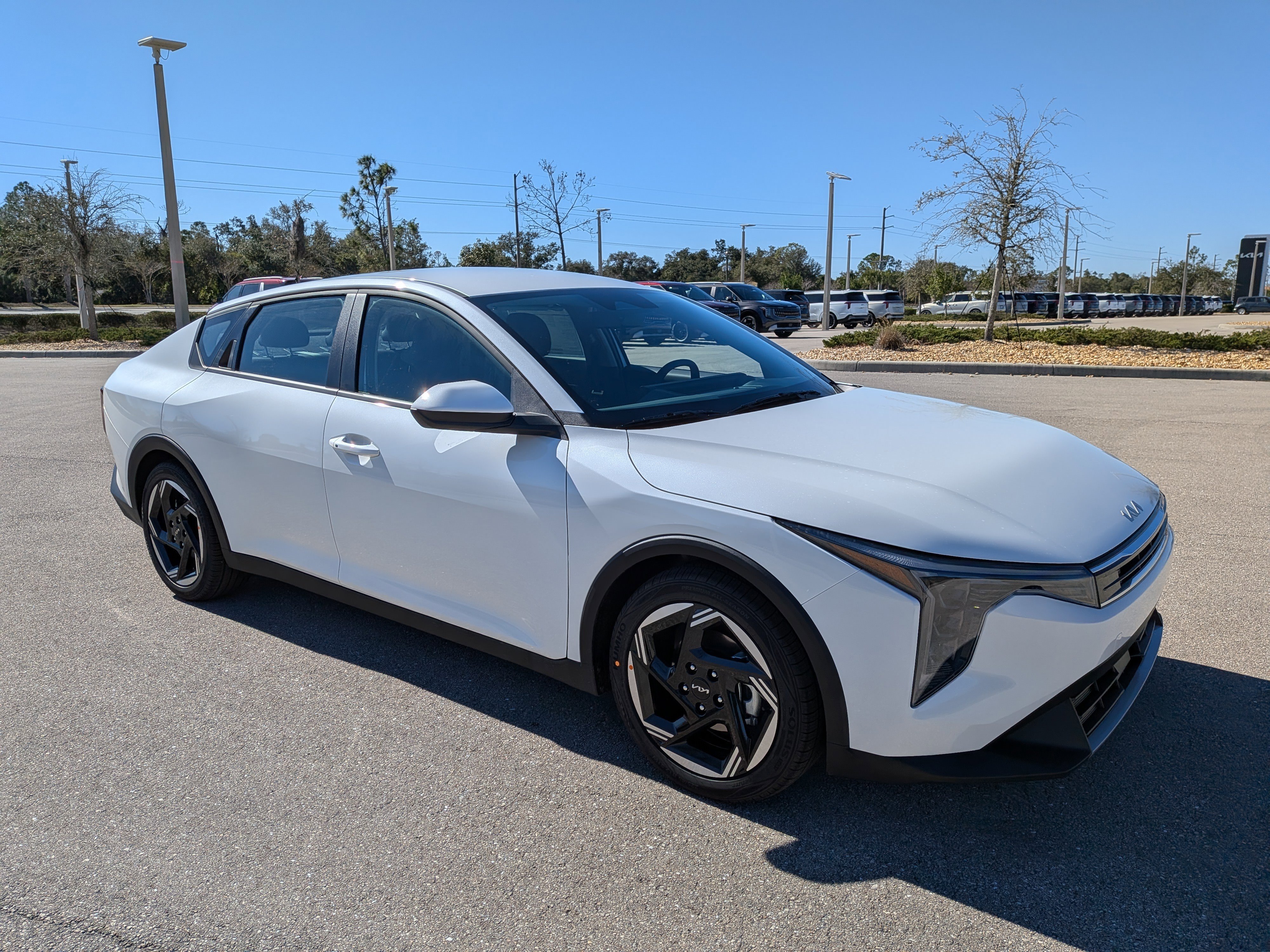 New 2026 Kia K4 EX FWD image 2