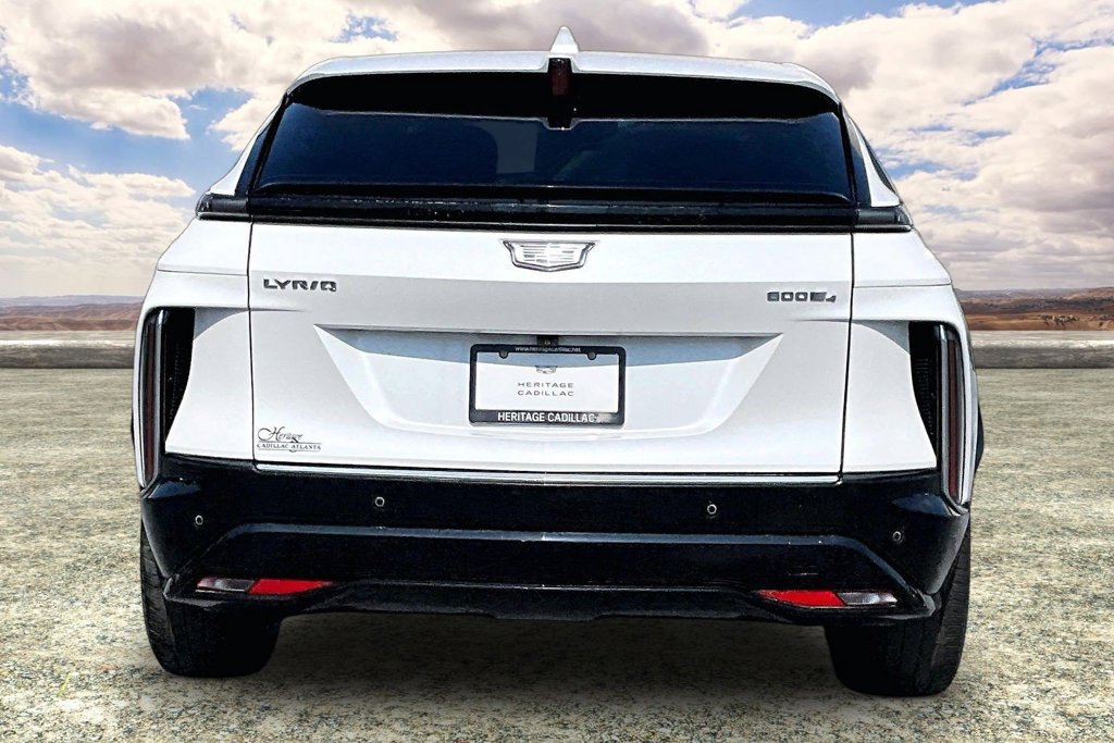 Certified 2024 Cadillac Lyriq Tech w/ Driver Assist Package AWD/4WD image 6