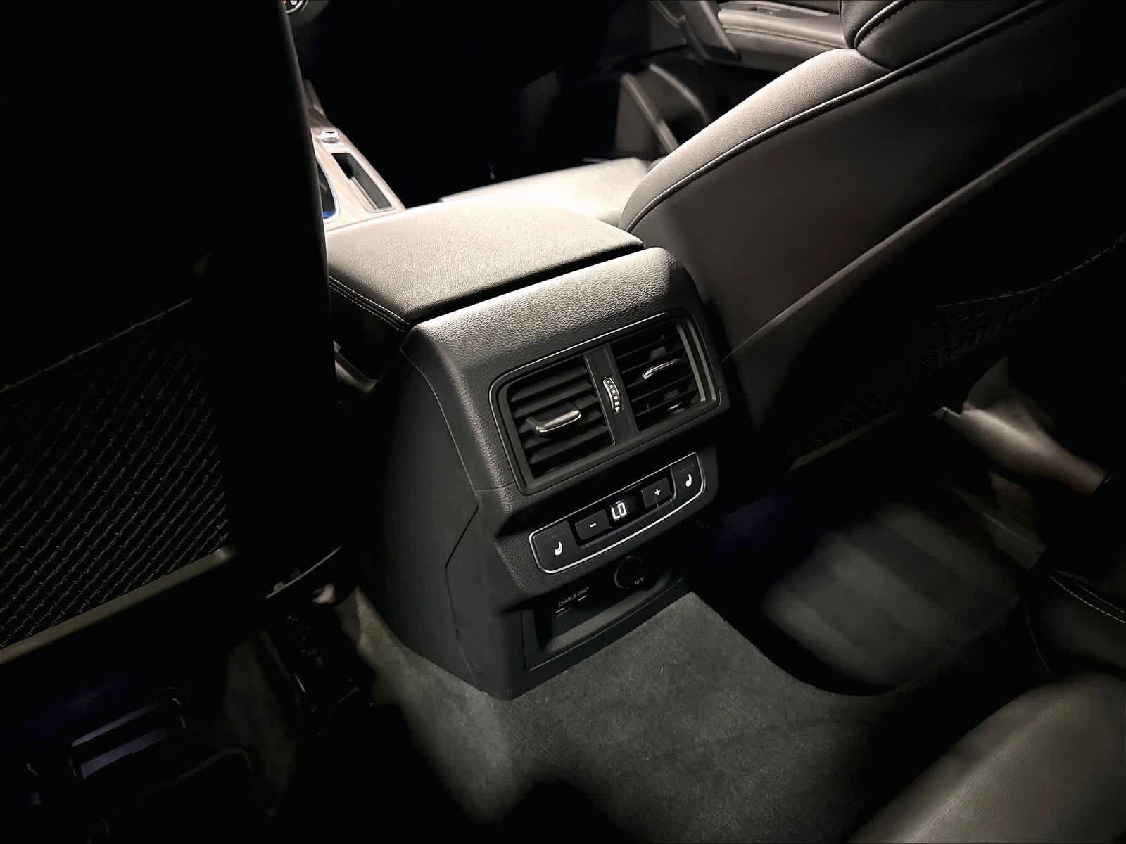 Used 2023 Audi Q5 2.0T Prestige w/ Prestige Package AWD/4WD image 34