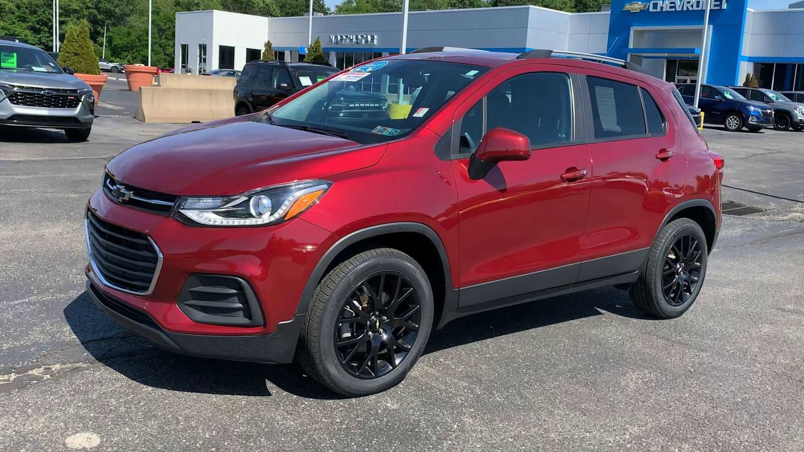 Certified 2022 Chevrolet Trax LT w/ Sport Edition AWD/4WD image 4