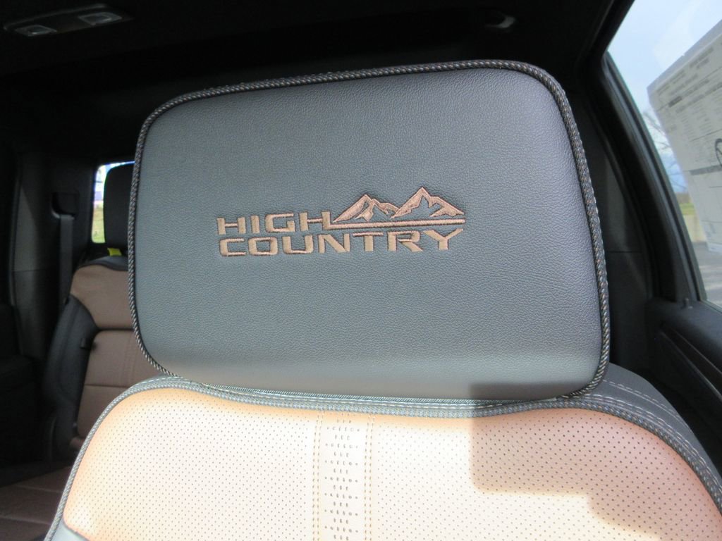 New 2026 Chevrolet Silverado 3500 High Country w/ High Country Premium Package image 24