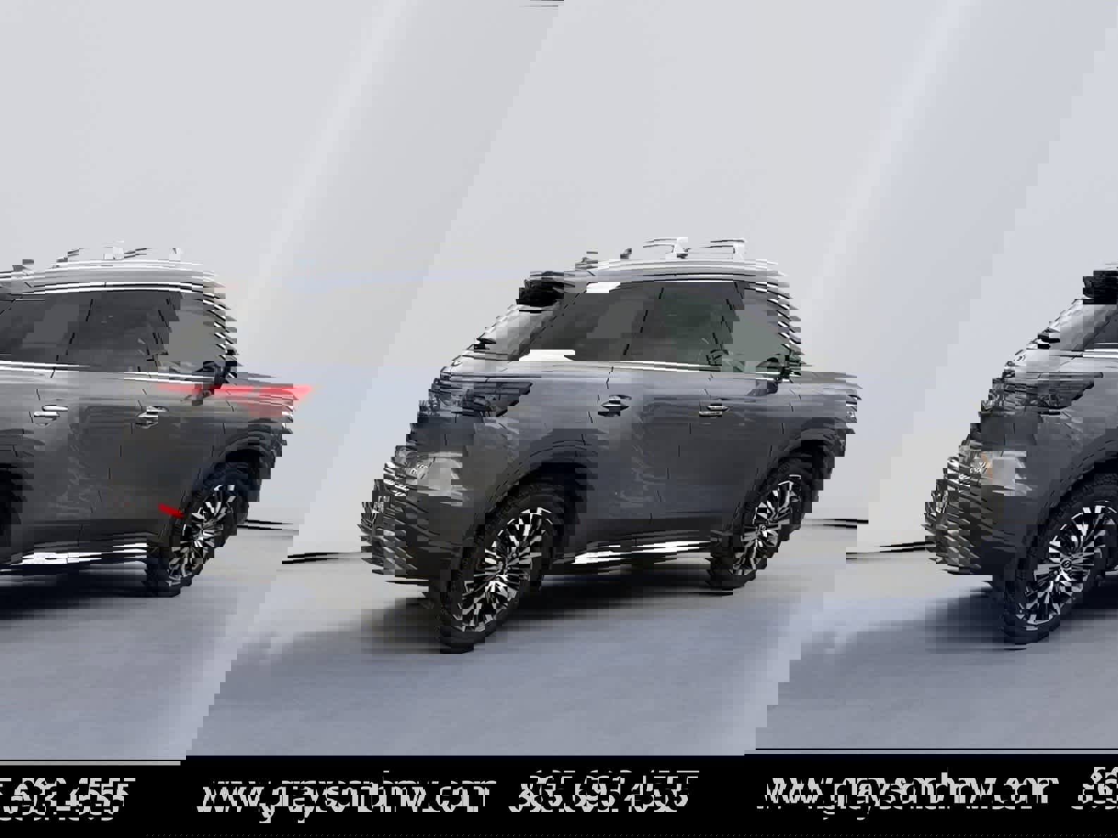 Used 2023 INFINITI QX60 Sensory w/ Vision Package image 3