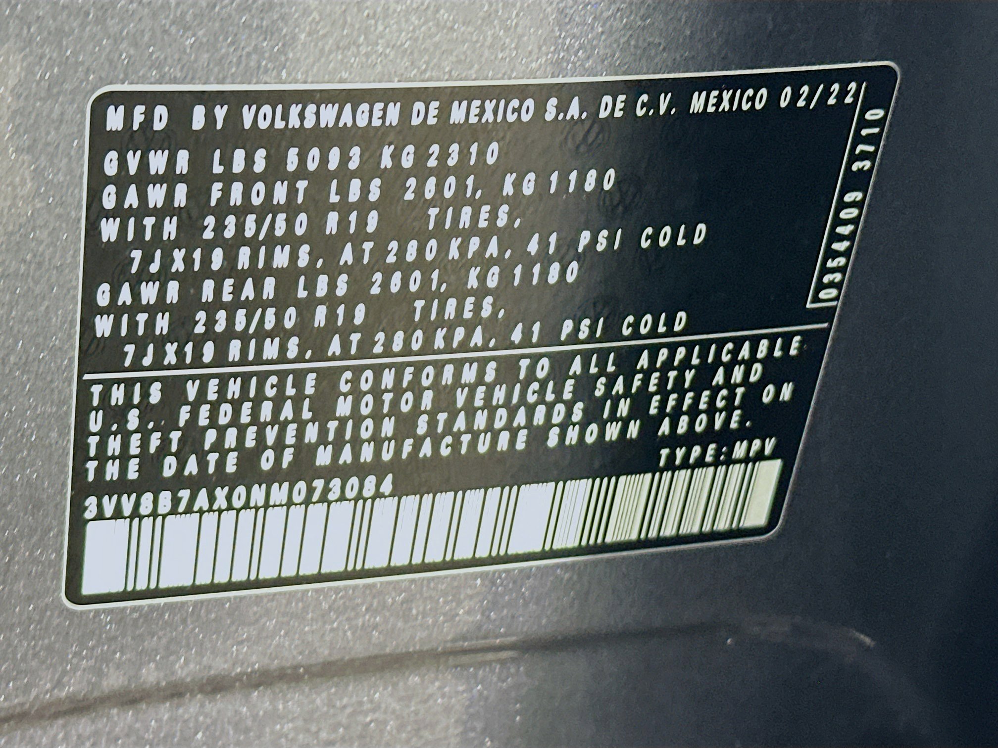Used 2022 Volkswagen Tiguan SE R-Line image 12