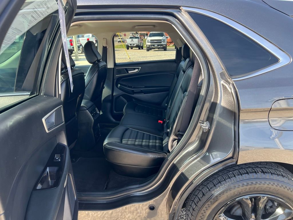 Used 2020 Ford Edge SEL w/ Convenience Package AWD/4WD image 16