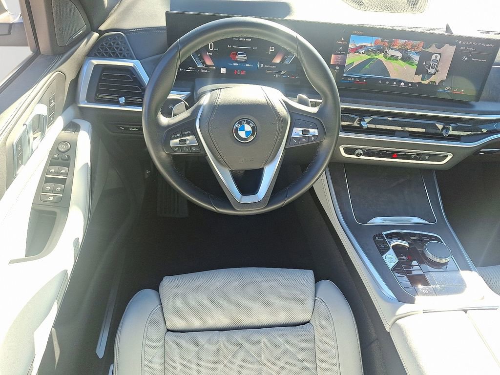 Used 2024 BMW X5 sDrive40i w/ Premium Package image 12