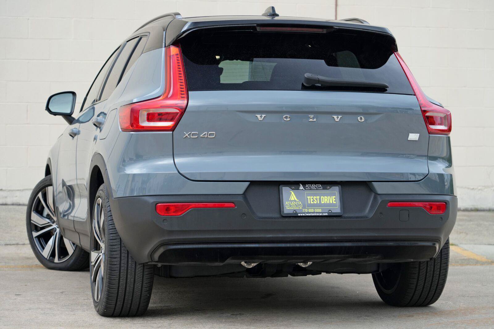 Used 2021 Volvo XC40 P8 Recharge w/ Advanced Package AWD/4WD image 6
