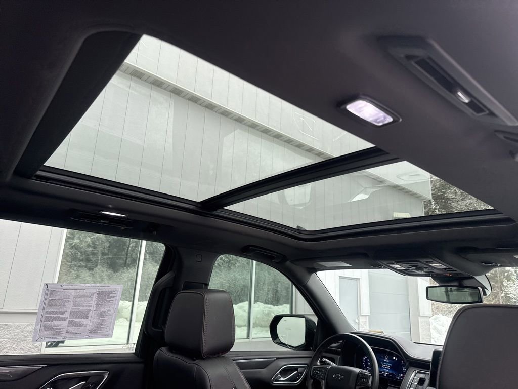 Used 2023 Chevrolet Tahoe RST w/ Luxury Package image 32