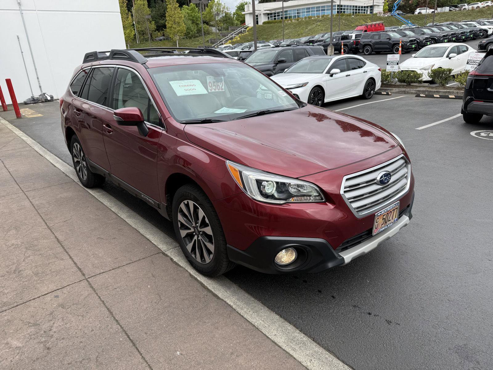 Used 2017 Subaru Outback 2.5i Limited AWD/4WD image 7