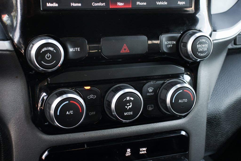 Used 2022 RAM 1500 Big Horn AWD/4WD image 29