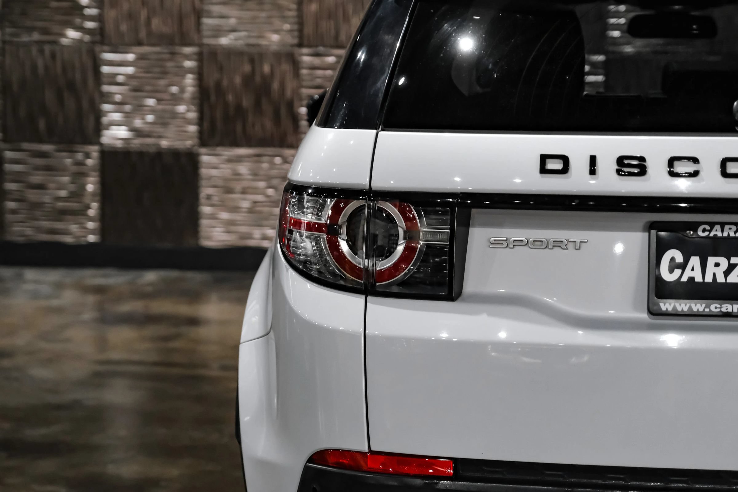 Used 2015 Land Rover Discovery Sport HSE AWD/4WD image 44