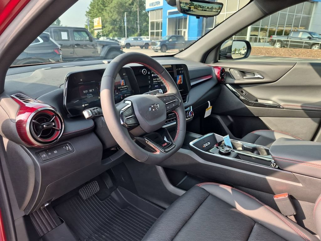 New 2027 Chevrolet Equinox RS w/ Safety and Technology Package FWD image 15