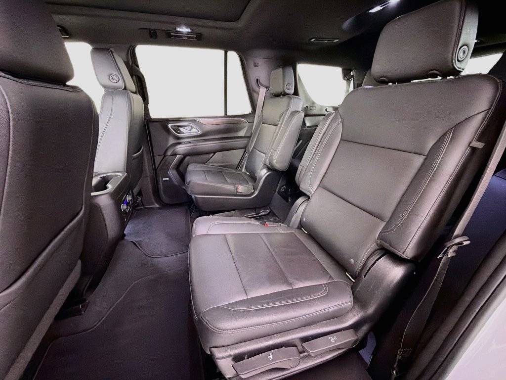 Used 2022 Chevrolet Tahoe Z71 w/ Luxury Package AWD/4WD image 23