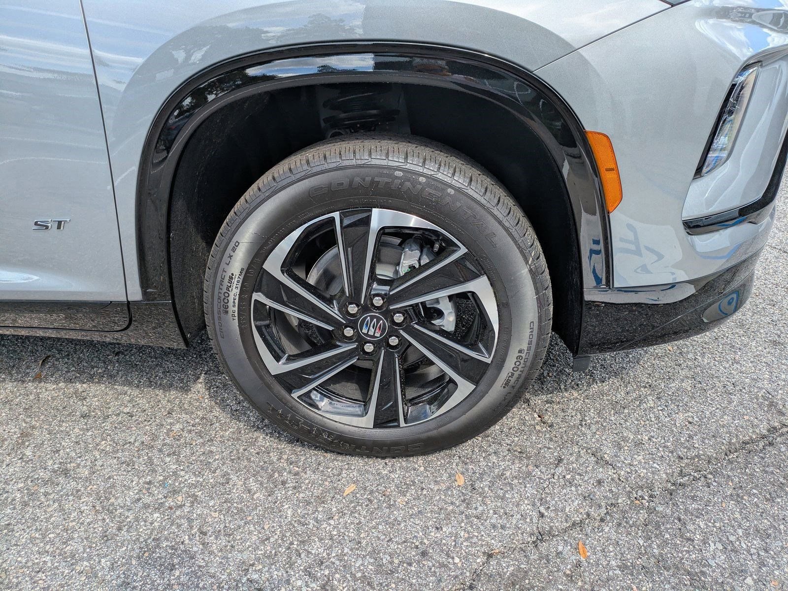 New 2026 Buick Enclave Sport Touring w/ Power Package image 11