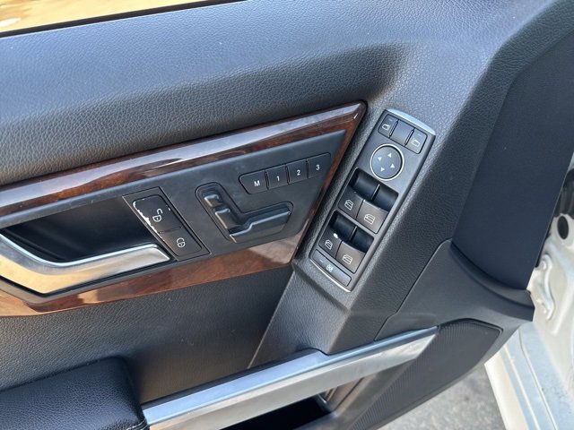 Used 2013 Mercedes-Benz GLK 350 4MATIC image 22