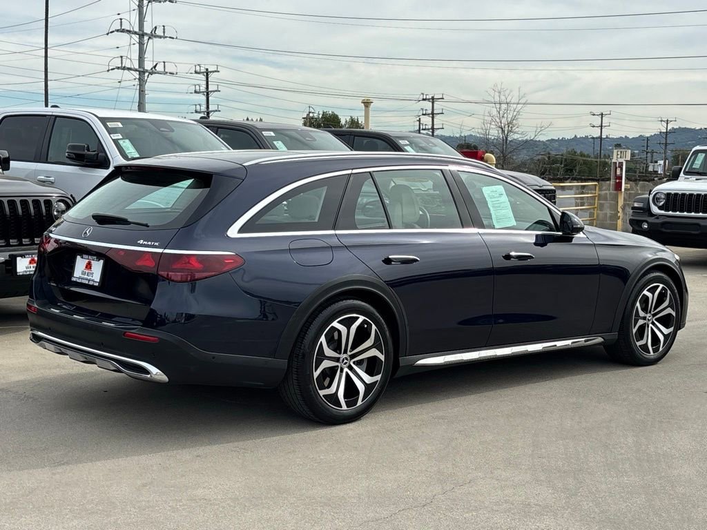 Used 2025 Mercedes-Benz E 450 4MATIC All-Terrain Wagon image 4