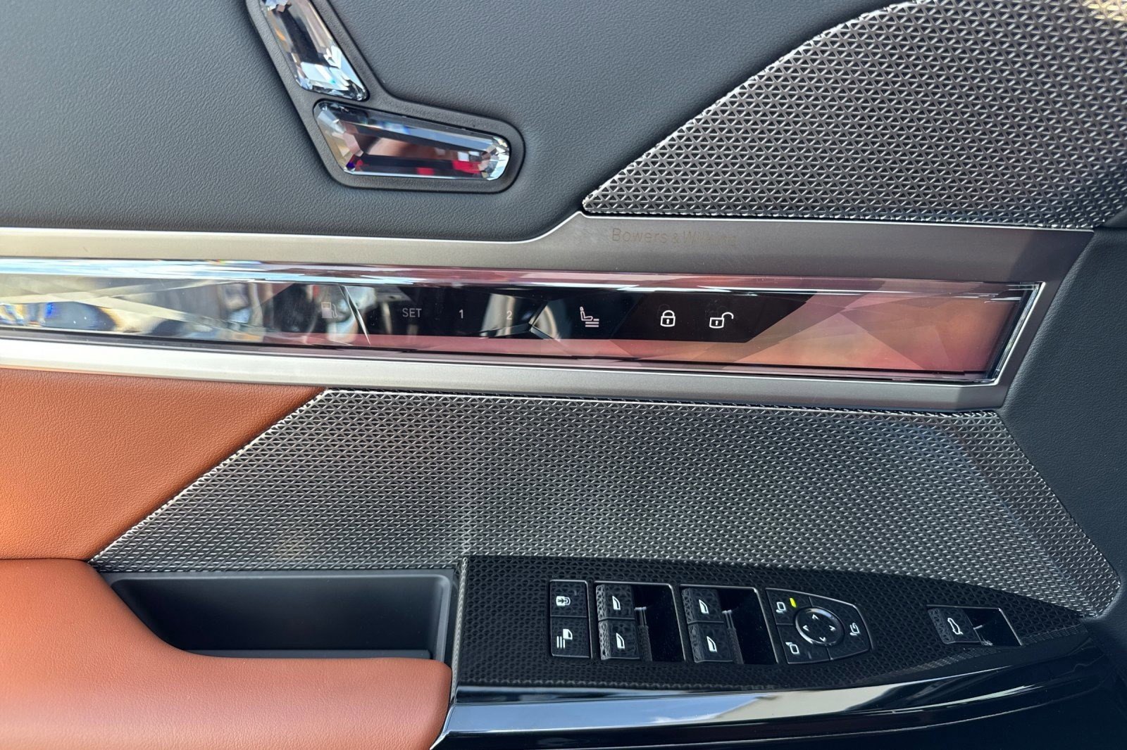 New 2026 BMW 750e xDrive image 13