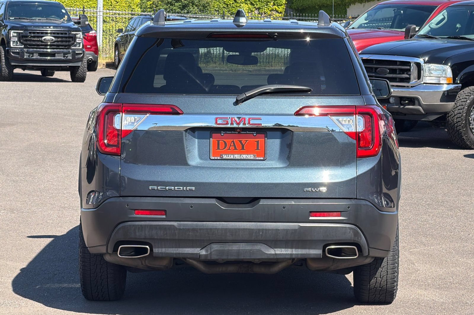 Used 2020 GMC Acadia SLT AWD/4WD image 6