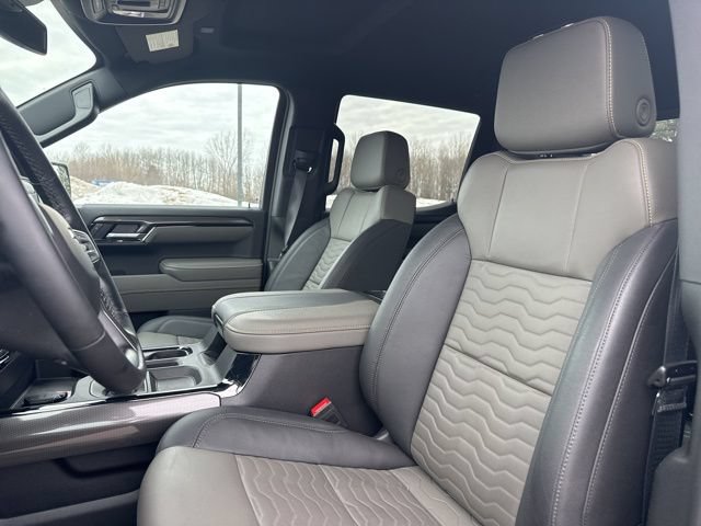 Used 2025 Chevrolet Silverado 1500 ZR2 AWD/4WD image 13
