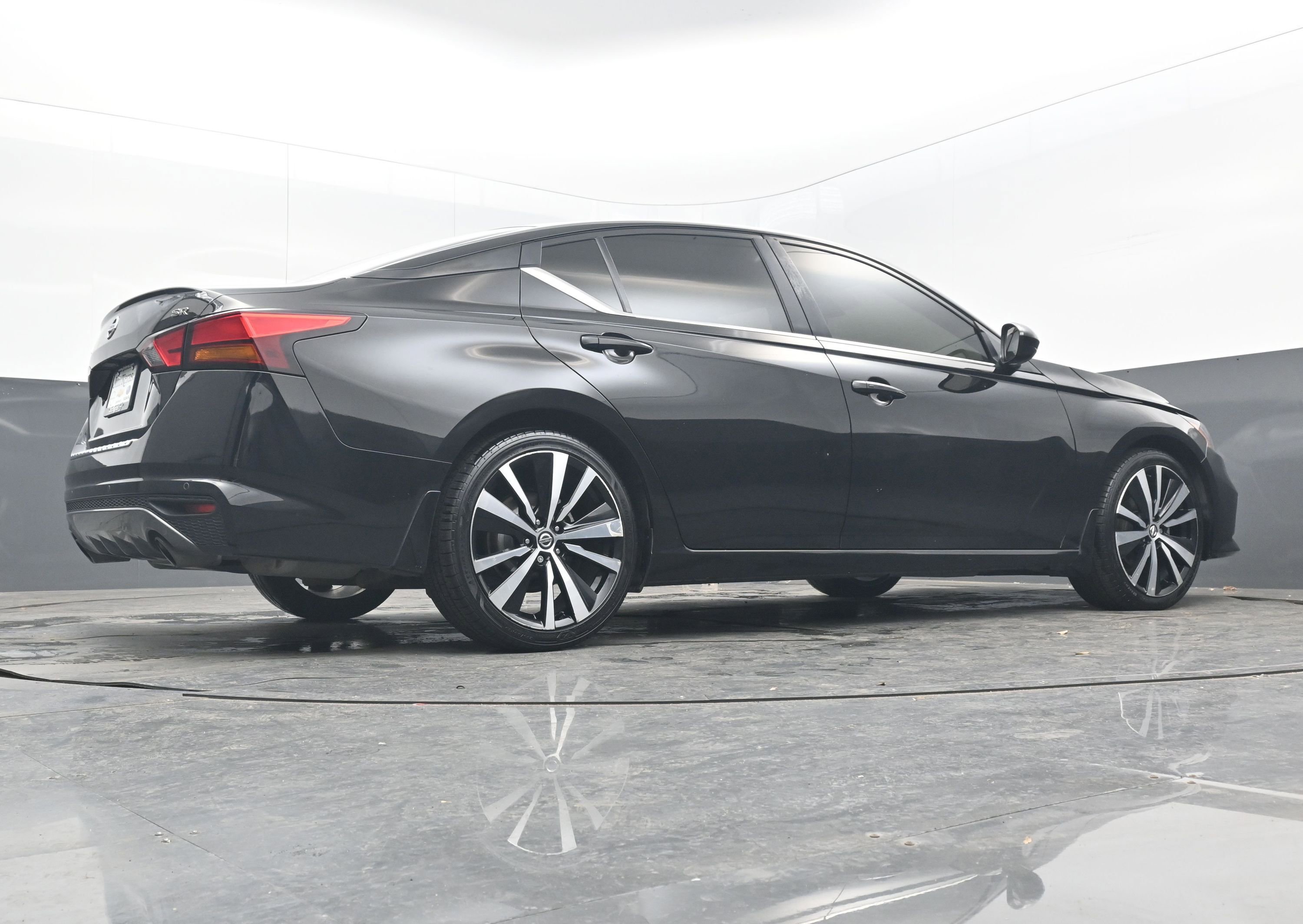 Used 2021 Nissan Altima 2.5 SR image 30