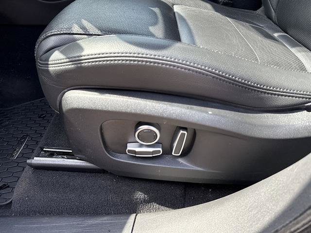 Used 2022 Jaguar F-PACE S AWD/4WD image 42