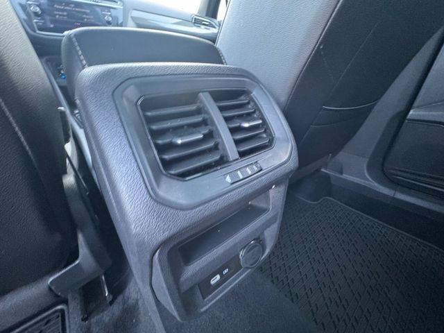 Used 2022 Volkswagen Tiguan SE R-Line FWD image 30