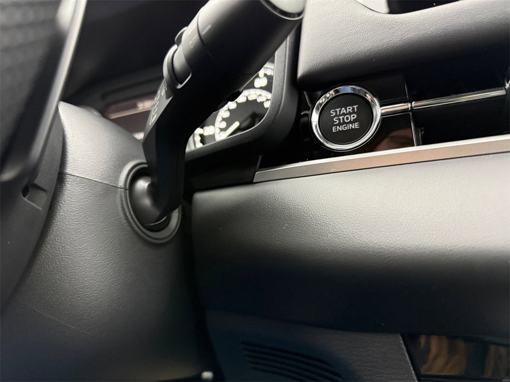 New 2026 Mitsubishi Outlander ES image 30