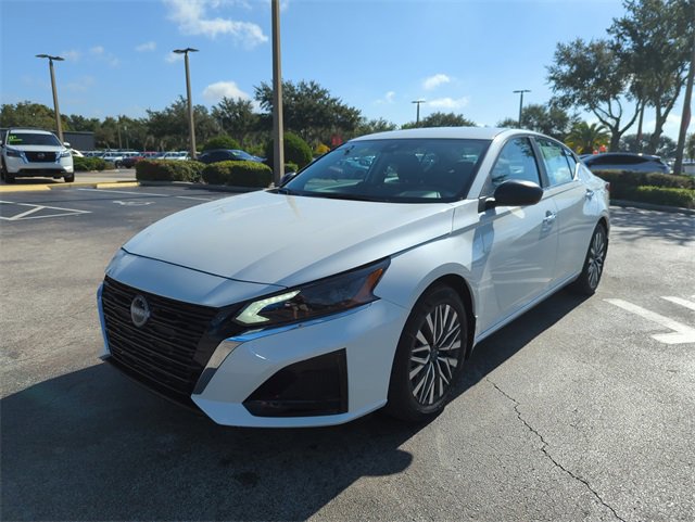 New 2025 Nissan Altima 2.5 SV image 10