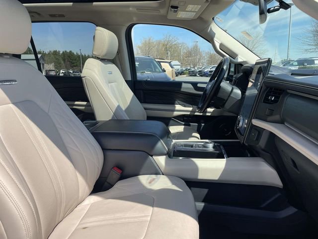 Used 2024 Ford Expedition Max Platinum image 14