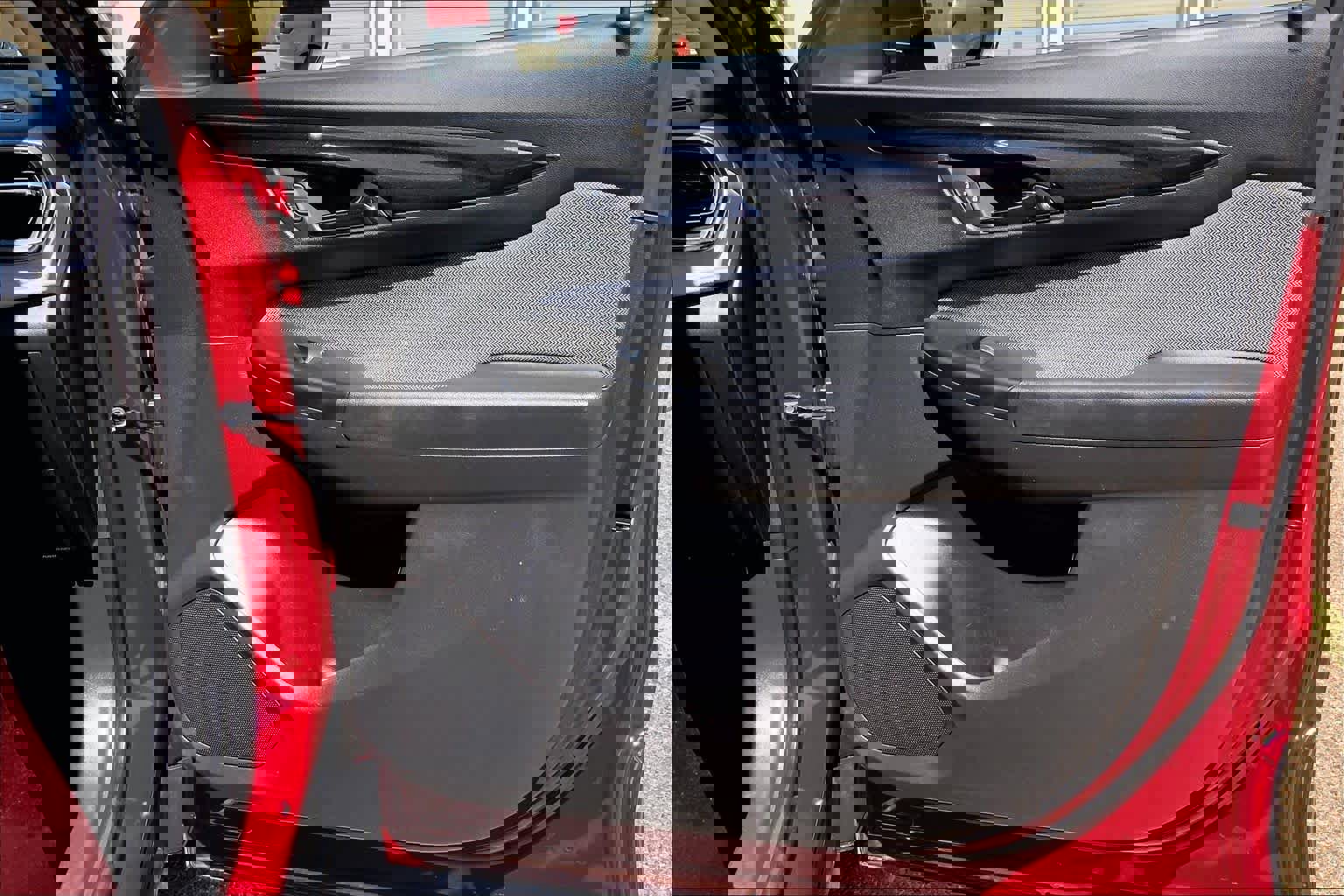 Used 2025 Chevrolet TrailBlazer LT image 23