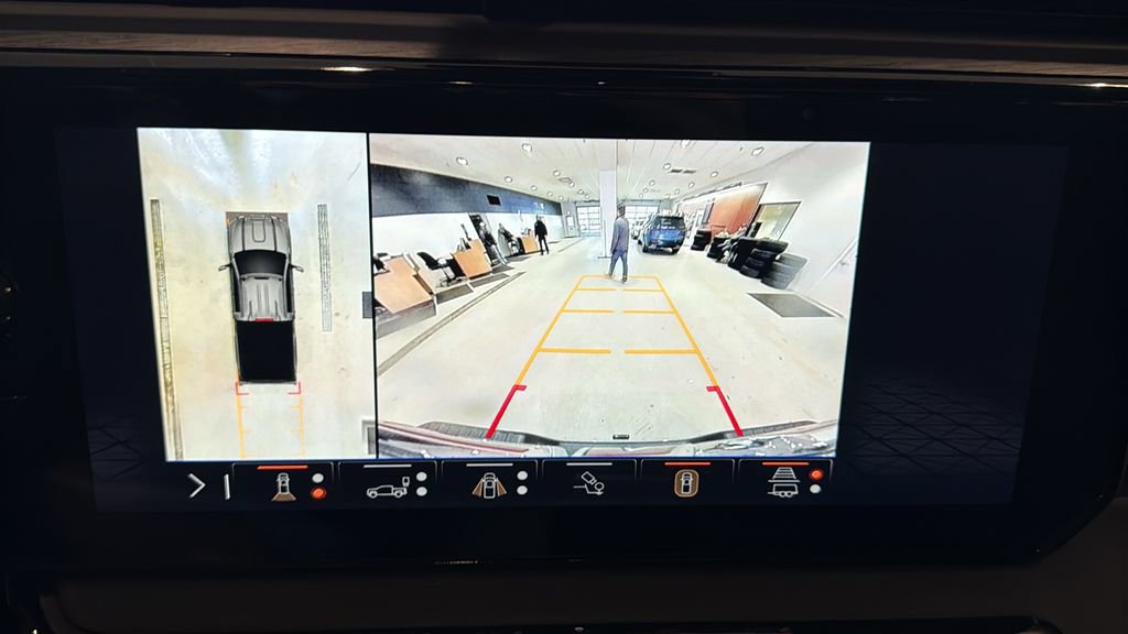 Used 2024 GMC Sierra 2500 AT4 w/ AT4 Premium Plus Package image 39