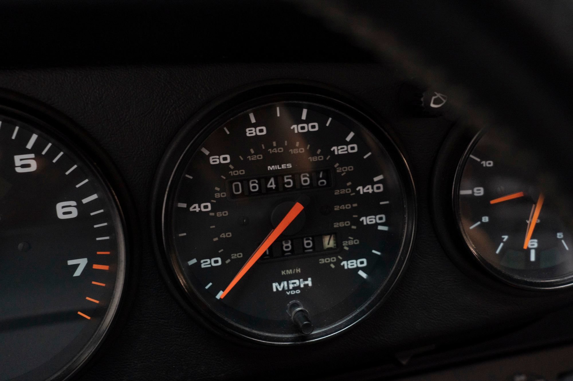 Used 1991 Porsche 911 Carrera RWD image 30