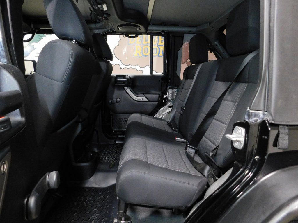 Used 2012 Jeep Wrangler Unlimited Sport image 68