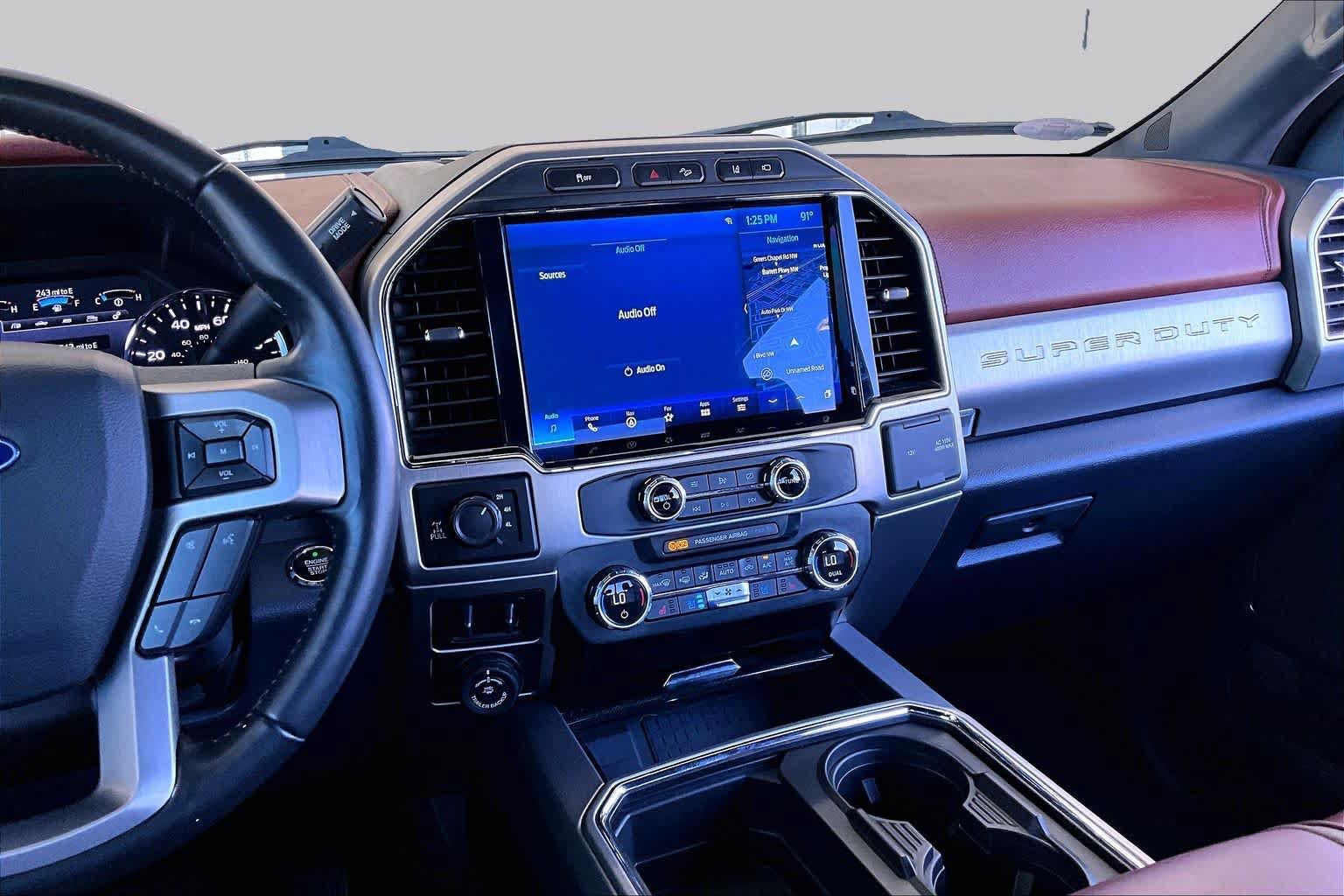 Used 2022 Ford F350 Platinum AWD/4WD image 7