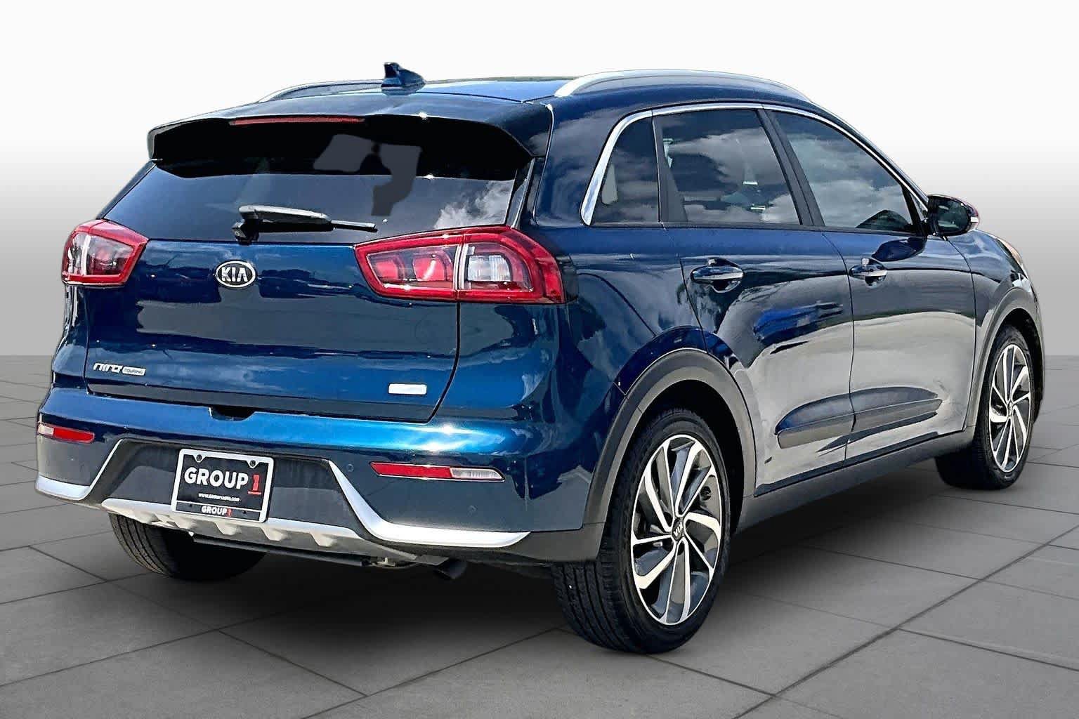 Used 2018 Kia Niro Touring FWD image 12