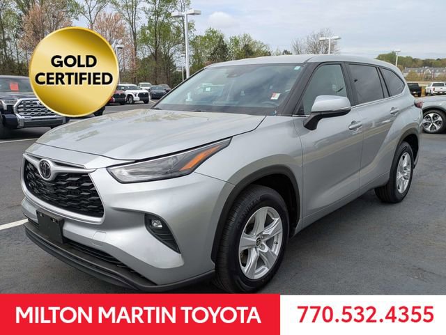 Certified 2024 Toyota Highlander LE FWD image 8