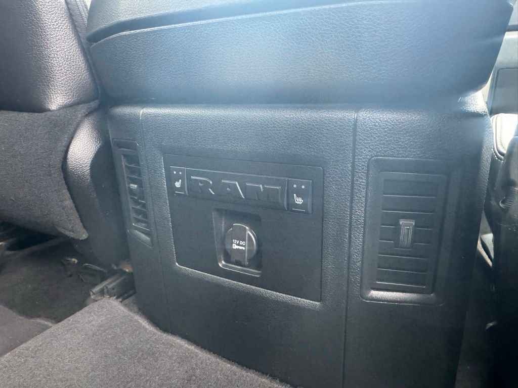 Used 2016 RAM 2500 Laramie w/ Convenience Group image 25