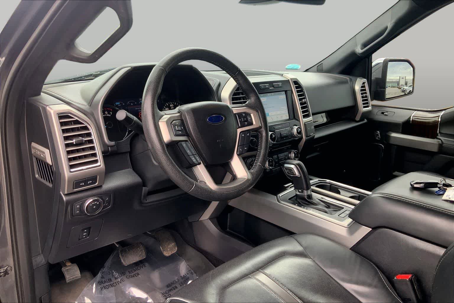 Used 2016 Ford F150 Platinum w/ Equipment Group 701A Luxury AWD/4WD image 17