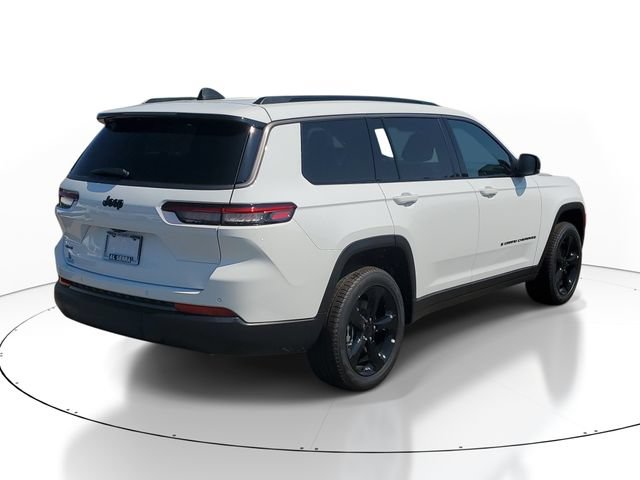 New 2026 Jeep Grand Cherokee L Limited w/ Limited Altitude Package AWD/4WD image 4