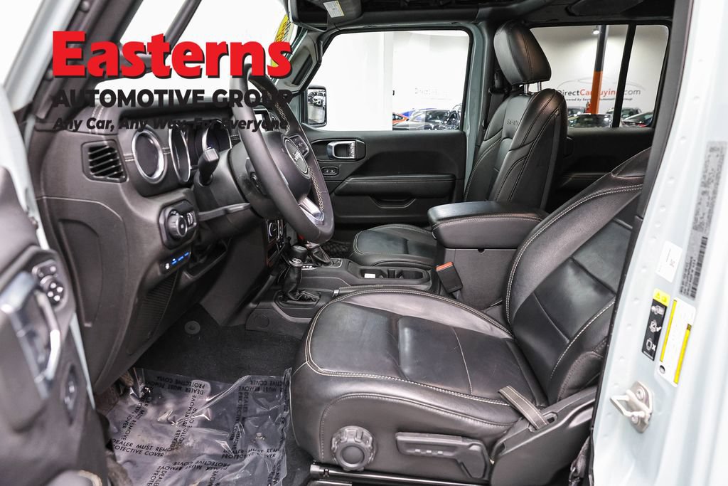Used 2023 Jeep Wrangler Unlimited Sahara w/ Cold Weather Group AWD/4WD image 14