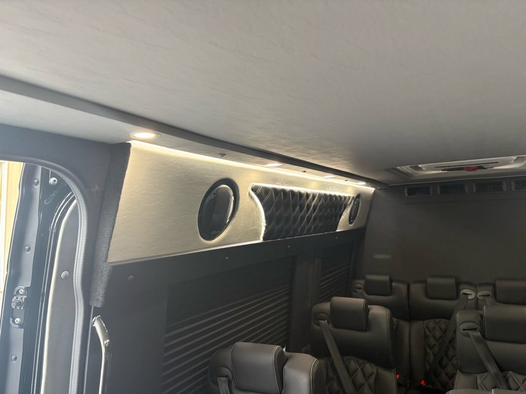 Used 2025 Mercedes-Benz Sprinter 3500 image 4