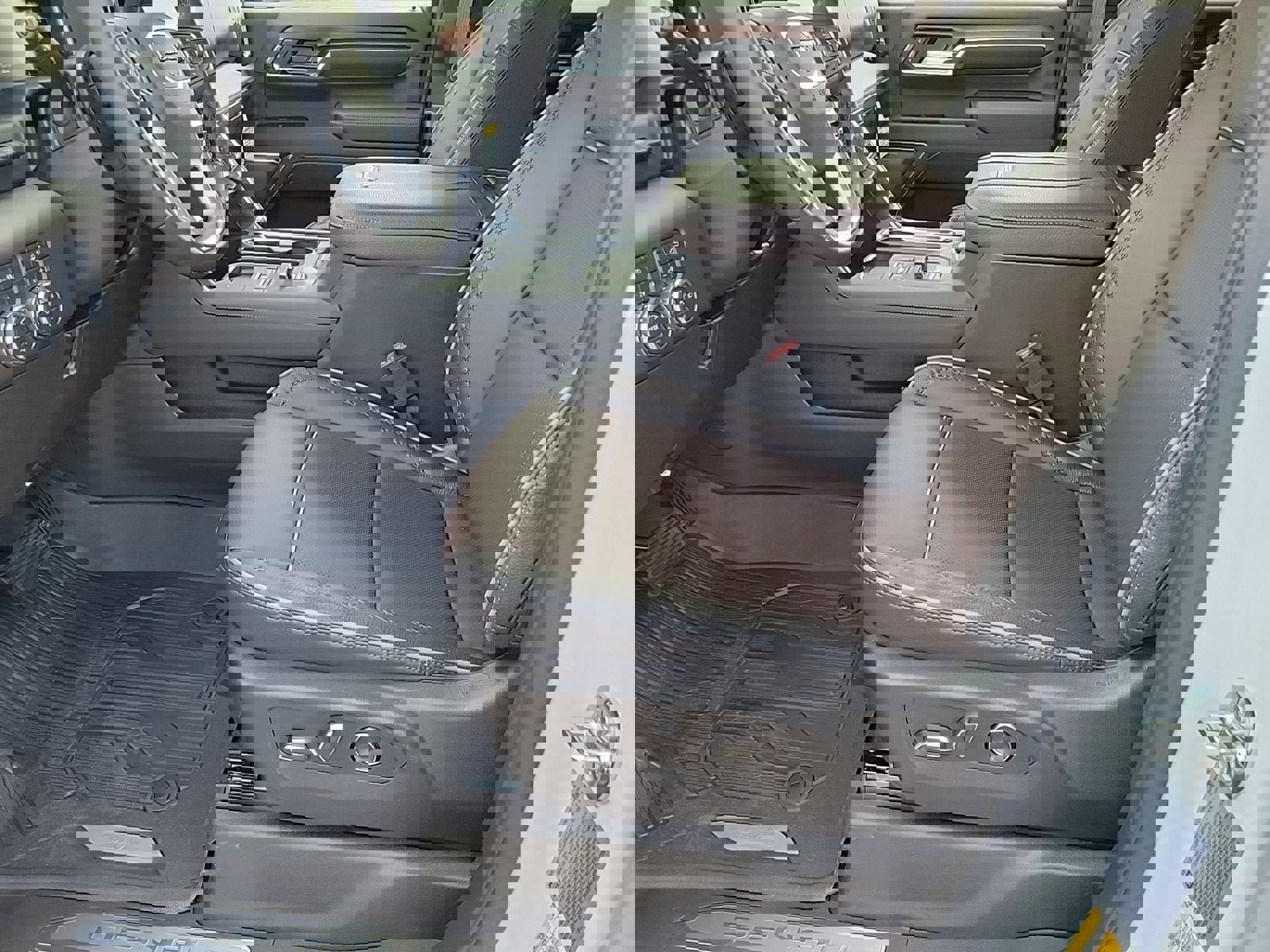 New 2026 GMC Sierra 2500 Denali w/ Denali Reserve Package image 11