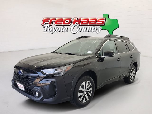 Used 2024 Subaru Outback Premium AWD/4WD image 1