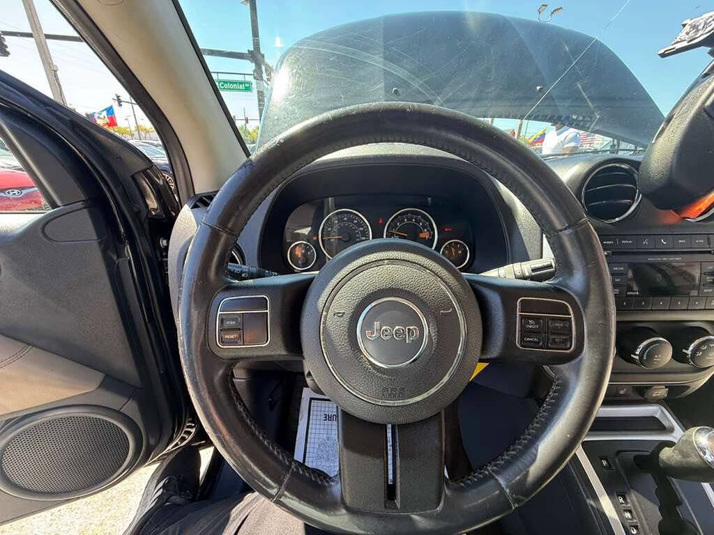 Used 2014 Jeep Compass Latitude image 20