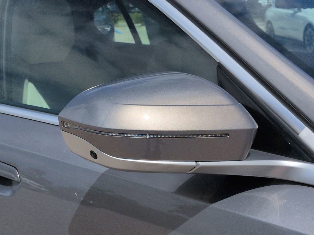 New 2026 BMW i5 eDrive40 w/ Premium Package image 12