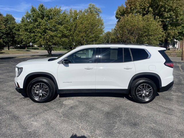 Used 2025 GMC Acadia Elevation image 8