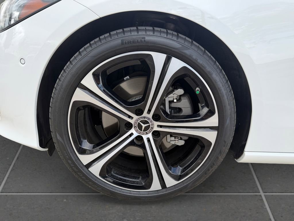 Used 2025 Mercedes-Benz C 300 Sedan image 10