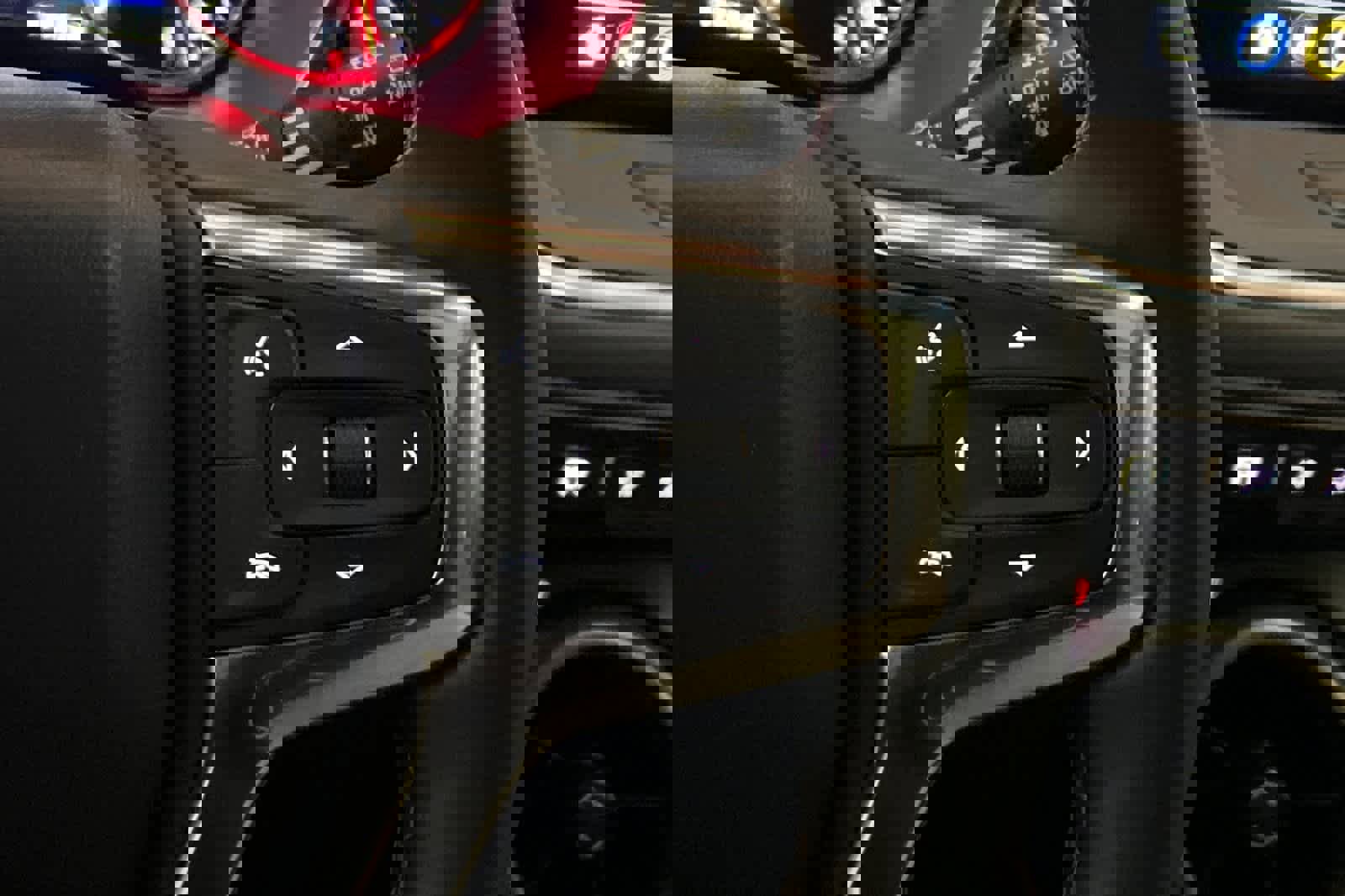 Used 2024 Chevrolet Blazer Premier w/ Enhanced Convenience Package image 31